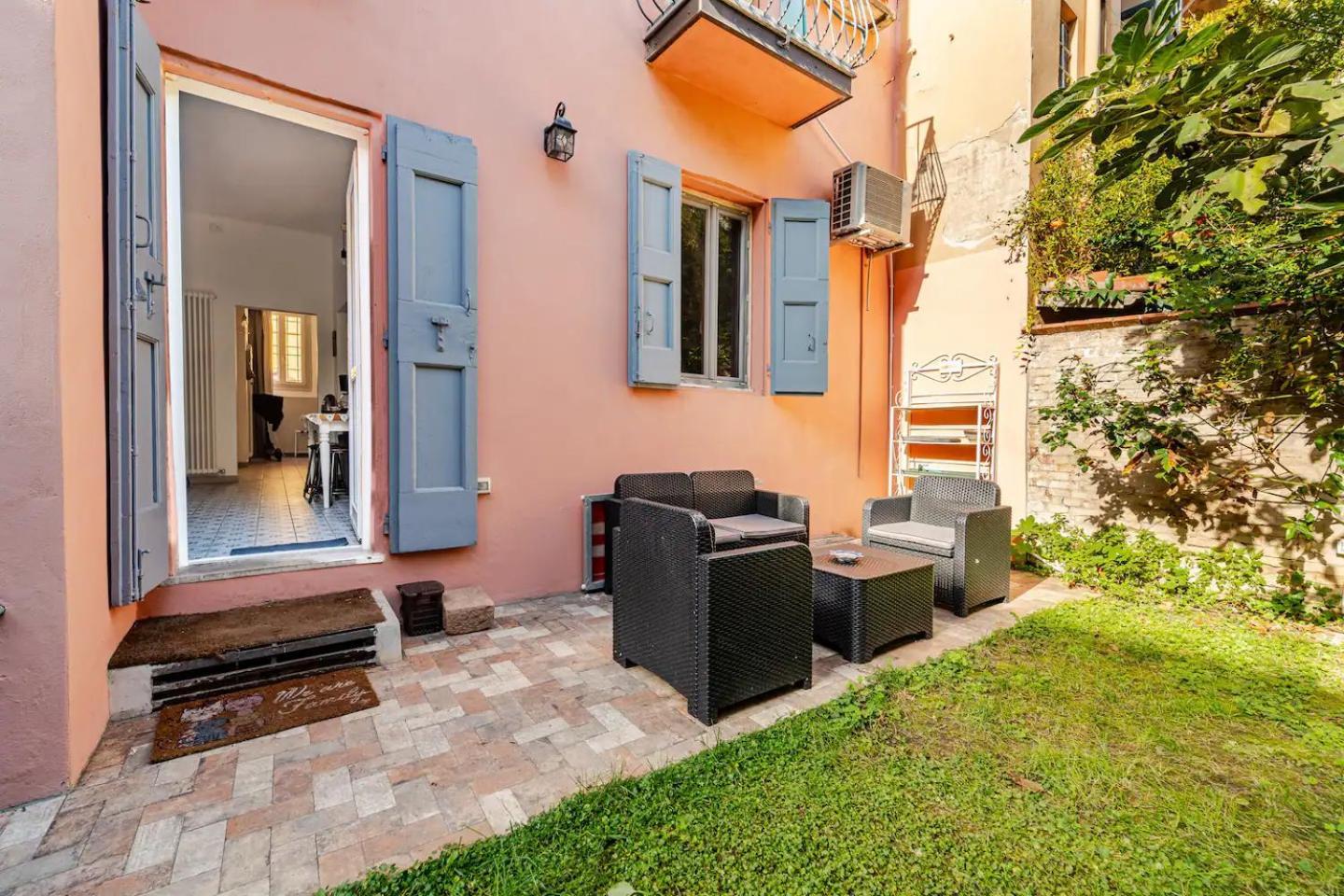 Oasis In The Centre Of Bologna Apartment Ngoại thất bức ảnh